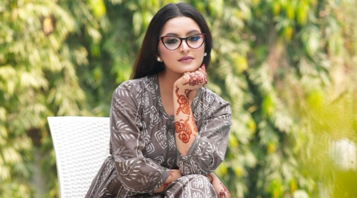 ফেসবুকে পরীমনির কড়া বার্তা