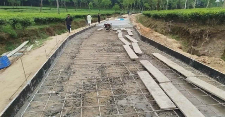 মৌলভীবাজারে ৪ কোটি টাকার সড়ক প্রকল্পে অনিয়মের অভিযোগ