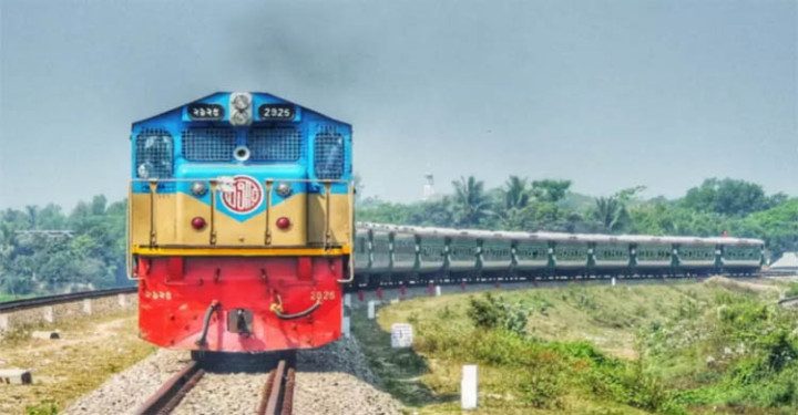 ঢাকা-সিলেট রুটে বিরতিহীন ‘টাঙ্গুয়ার এক্সপ্রেস’ আসছে নতুন ট্রেন