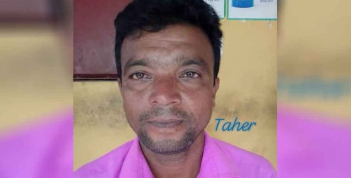 রাতের আঁধারে ইউপি সদস্যকে কুপিয়ে হত্যা