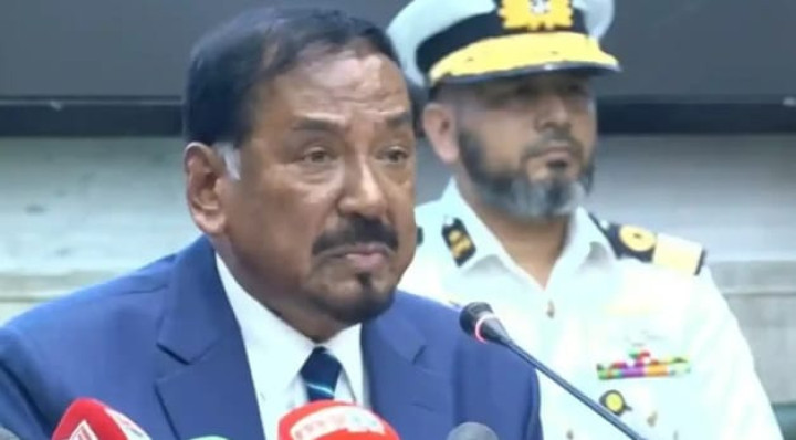 রাষ্ট্রপতির দায়িত্বে স্পিকার হাফিজ উদ্দিন আহমদ