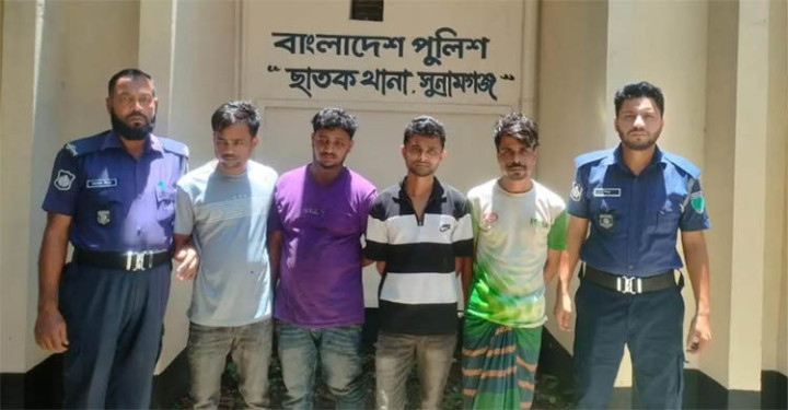সুনামগঞ্জে পুলিশের অভিযানে আটক ৪ যুবক