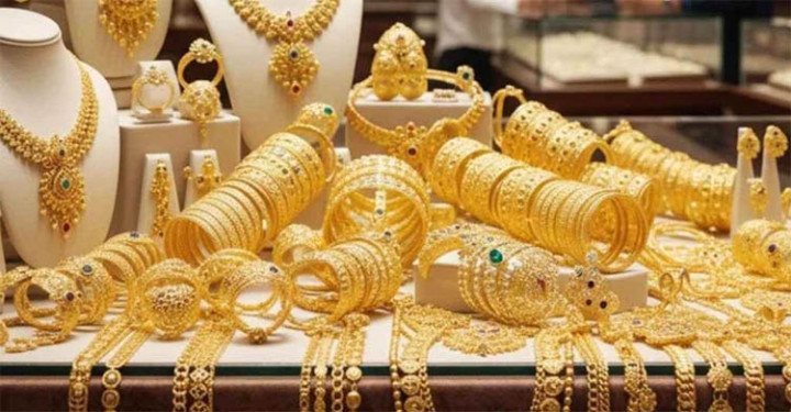 দেশের বাজারে আজ যে দামে বিক্রি হচ্ছে সোনা