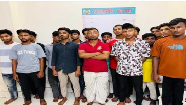 আ. লীগ-ছাত্রলীগের ঝটিকা মিছিলের চেষ্টা, আটক ১৭