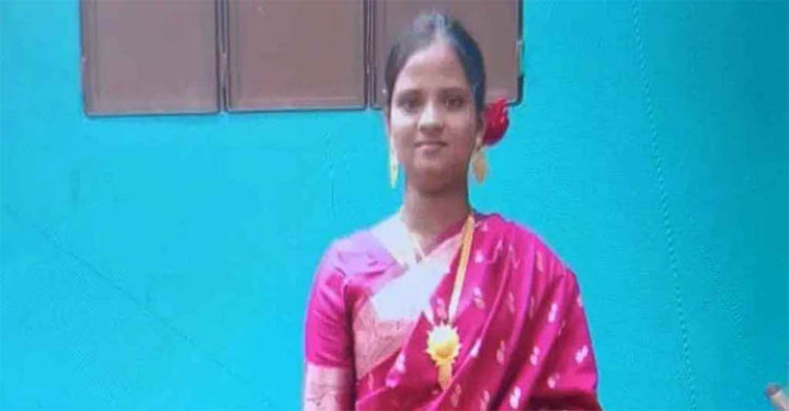 ঘরে স্ত্রীর মরদেহ রেখে উধাও স্বামী