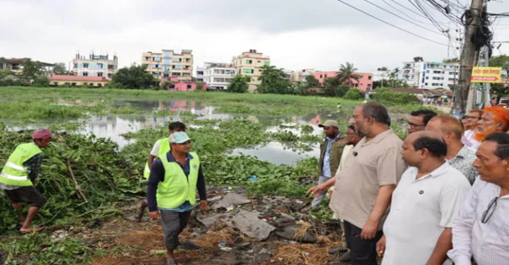 সিলেটে পুকুর উদ্ধারে সিসিকের অভিযান