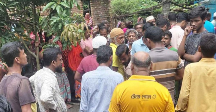 একই পরিবারের তিনজনের মরদেহ উদ্ধার
