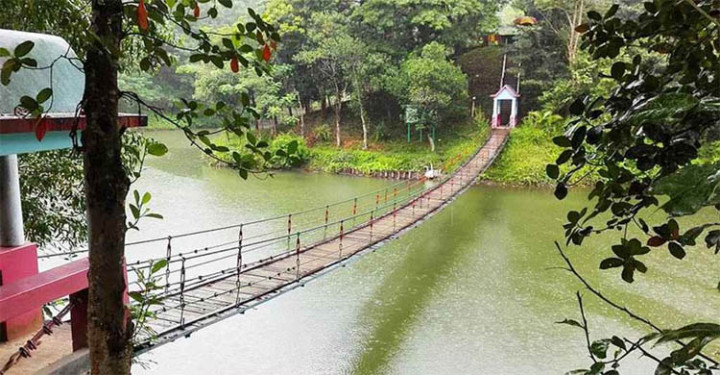 বান্দরবানের যেসব পর্যটন কেন্দ্রে আজ টাকা ছাড়াই প্রবেশ করা যাবে 