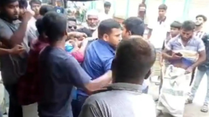 পুলিশের কাছ থেকে যুবলীগ নেতাকে ছিনিয়ে নিলেন আ.লীগের নেতাকর্মীরা 