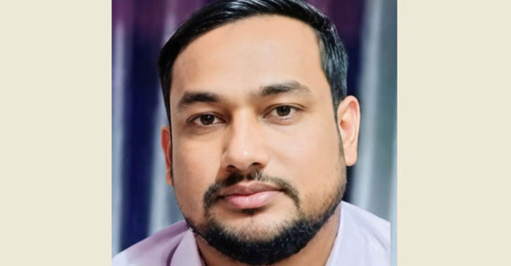 গভীর রাতে গৃহবধূর ঘরে জামায়াত নেতা, শ্বশুরের চিৎকারে আটক