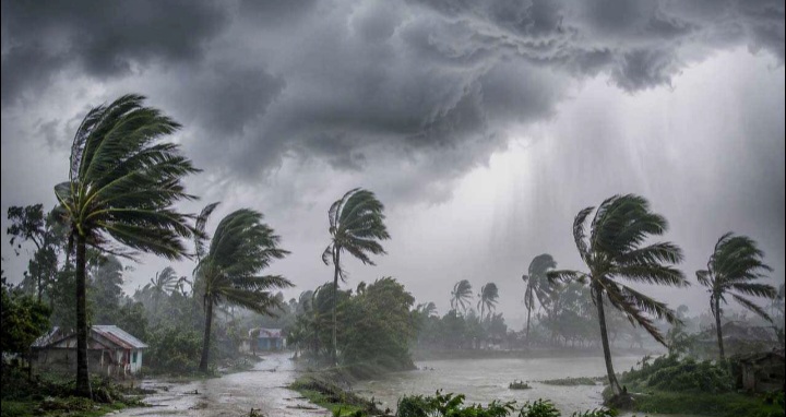 দুপুরের মধ্যে ১০ জেলায় ঝড় ও বৃষ্টির শঙ্কা