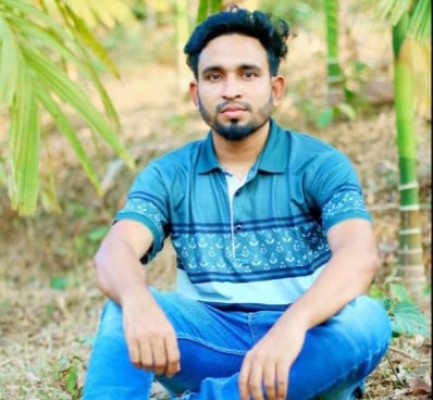 সিলেটে  পিকআপ উল্টে প্রাণ গেল যুবকের