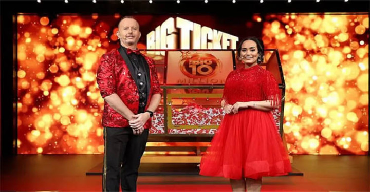 আরব আমিরাতে লটারিতে ৩৩ লাখ টাকা করে জিতলেন দুই বাংলাদেশি