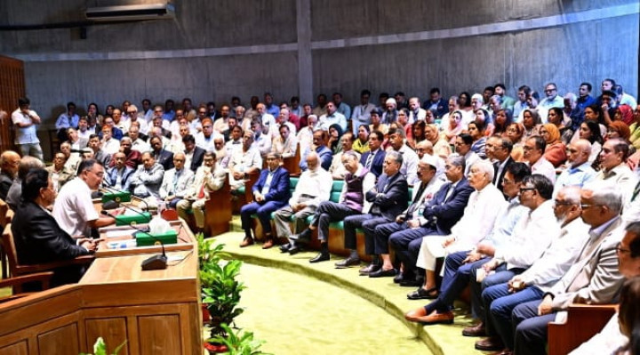 রাষ্ট্রপতি প্রার্থী মির্জা ফখরুলের জন্য এমপিদের ভোট চাইলেন প্রধানমন্ত্রী