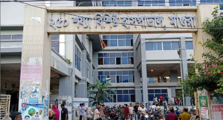 দুই মোটরসাইকেলের মুখোমুখি সংঘর্ষে নিহত ২