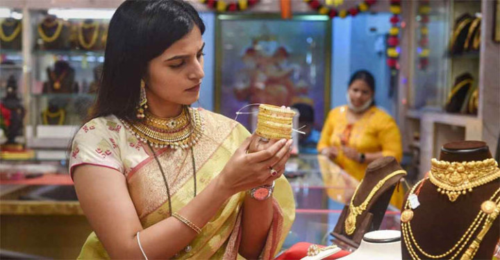 দেশের বাজারে আবারও বাড়ল সোনার দাম