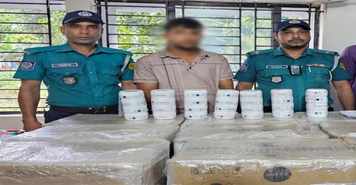 সিলেটে ভারতীয় পণ্যসহ পিকআপ জব্দ, যুবক আটক
