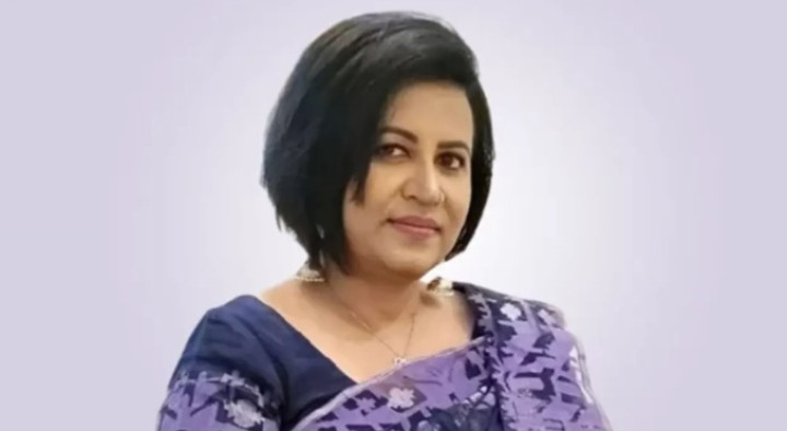 সাবেক রাষ্ট্রপতির স্ত্রী গ্রেফতার