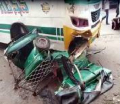 সিলেটে বাস-সিএনজি অটোরিকশা ও মোটরসাইকেলের ত্রিমুখী সংঘর্ষ,