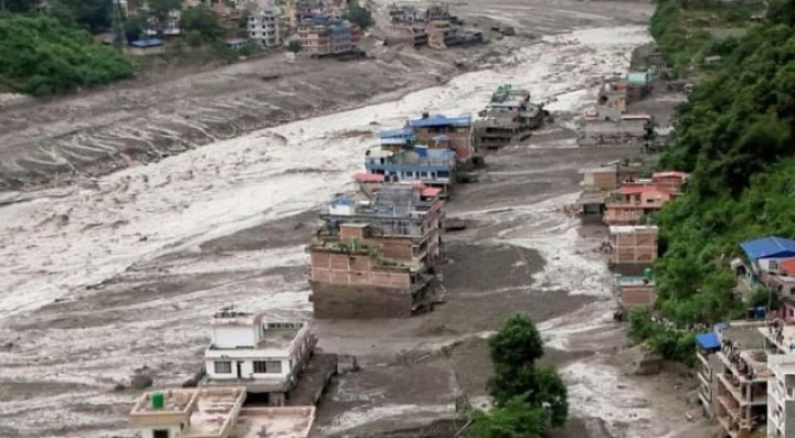 নেপালে বন্যায় নিহত প্রায় ৬০০, নিখোঁজ দুই হাজারের কাছাকাছি