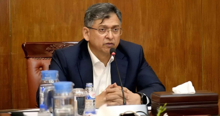 লুট হওয়া ও অবৈধ অস্ত্রের তথ্য দিলে পুরস্কার ঘোষণা স্বরাষ্ট্রমন্ত্রীর