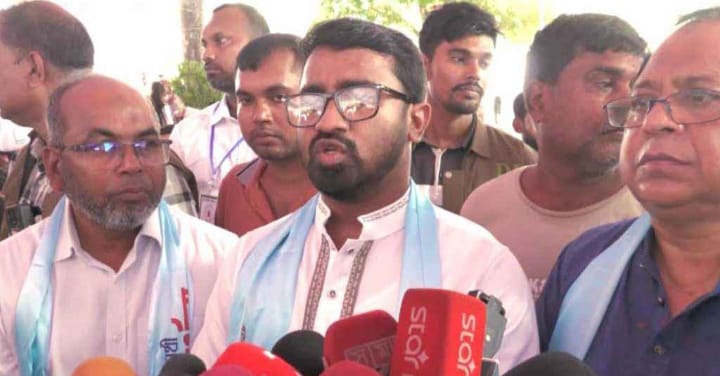 প্রধানমন্ত্রীর ভারত সফর নিয়ে যা বললেন রাশেদ খান