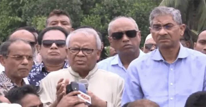 জনস্বার্থের বিপরীতে কোনো পদক্ষেপ এখন পর্যন্ত নেয়নি সরকার: রিজভী
