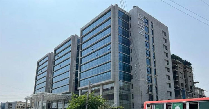 ক্ষমা পেলেন এনবিআরের ২০ কর্মকর্তা