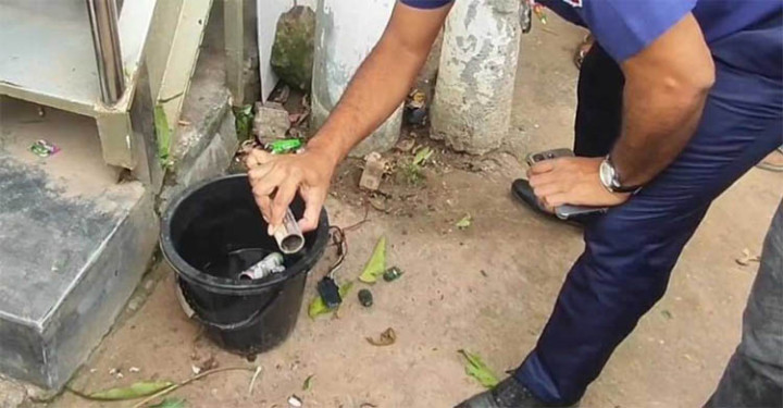 বিএনপি কার্যালয়ের সামনে ২টি টাইম বোমাসদৃশ বস্তু বিস্ফোরণ