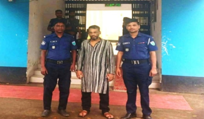 সিলেটে স্ত্রীর মামলায় স্বামী গ্রেফতার