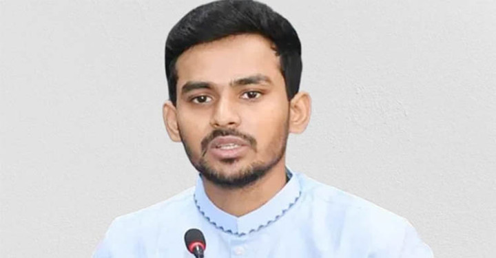 যে কারণে হঠাৎ রাজনীতি ছাড়ার ঘোষণা আসিফের
