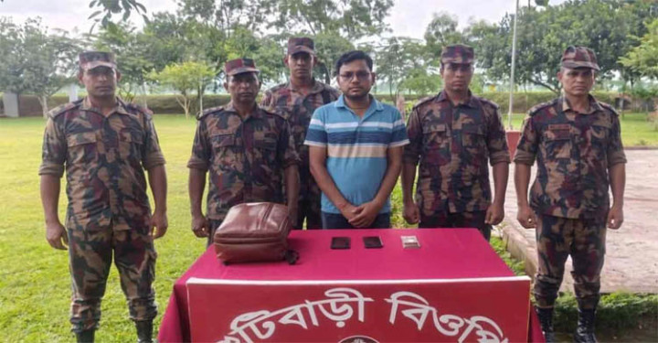 সুনামগঞ্জে নির্বাচন অফিসের কর্মচারী ভারতে প্রবেশের চেষ্টায় আটক