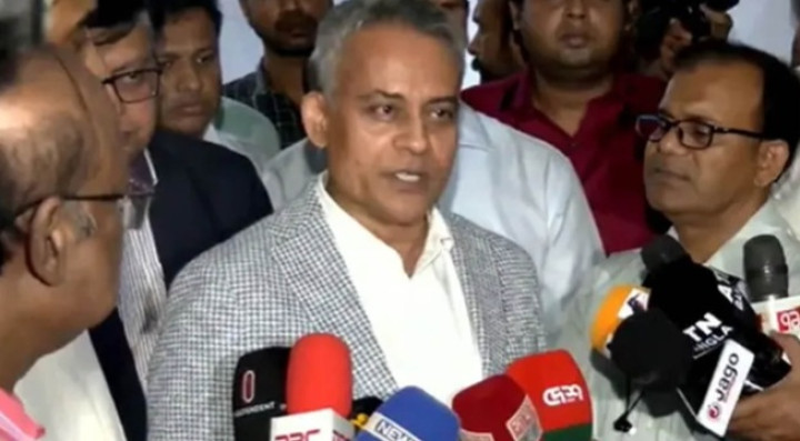বাসের অতিরিক্ত ভাড়া নিলে জরিমানা-রুট পারমিট বাতিল: সড়ক পরিবহনমন্ত্রী