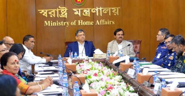 চাঁদাবাজ-সন্ত্রাসীদের বিরুদ্ধে অভিযান আরও জোরদার হবে: স্বরাষ্ট্রমন্ত্রী
