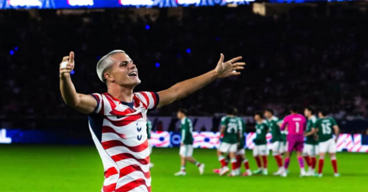 যুক্তরাষ্ট্রের ফুটবলে ইতিহাস গড়লেন বাংলাদেশি বংশোদ্ভূত সুলিভান