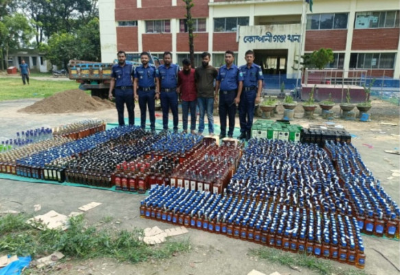 সিলেটে ৬২ লাখ টাকার ভারতীয় মদসহ আটক ২
