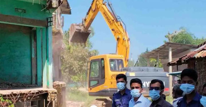 মৌলভীবাজারে অবৈধ স্থাপনা উচ্ছেদ