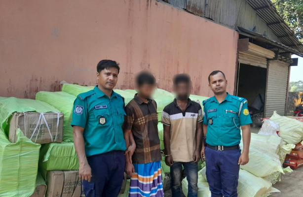 সিলেটে ভারতীয় অবৈধ পণ্যসহ ট্রাক জব্দ , আটক ২ যুবক