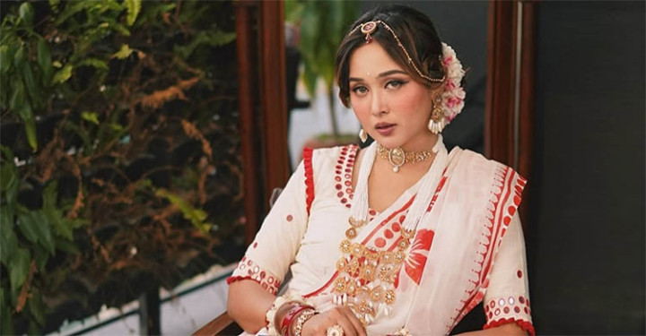 আবারও বিয়ে করলেন অভিনেত্রী চমক! 
