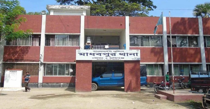 হবিগঞ্জে স্কুলছাত্রী অপহরণ, গ্রেফতারি পরোয়ানা সত্ত্বেও প্রকাশ্যে অভিযুক্তরা