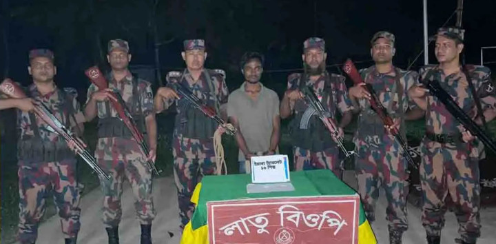 বড়লেখায় বিজিবির অভিযানে ইয়াবাসহ আটক ১