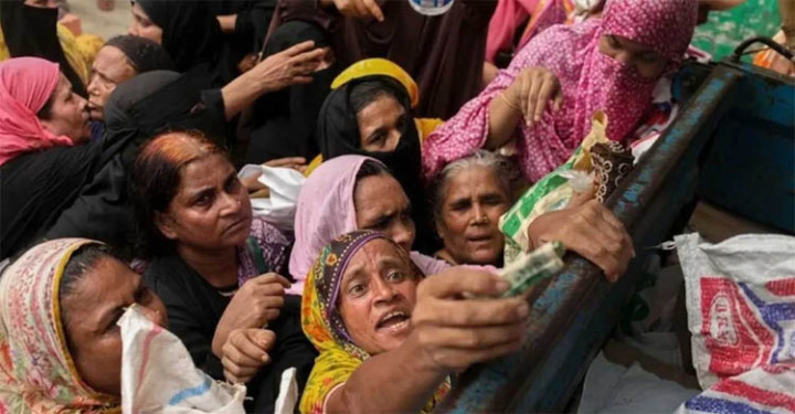 বাংলাদেশের প্রায় অর্ধেক পরিবার ঋণগ্রস্ত: জরিপ