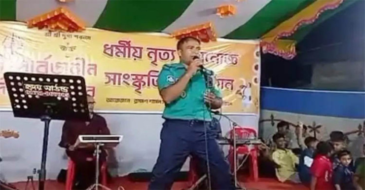 পুলিশের পোশাক পরে পূজামণ্ডপে গান, সিলেটে এএসআই ক্লোজড