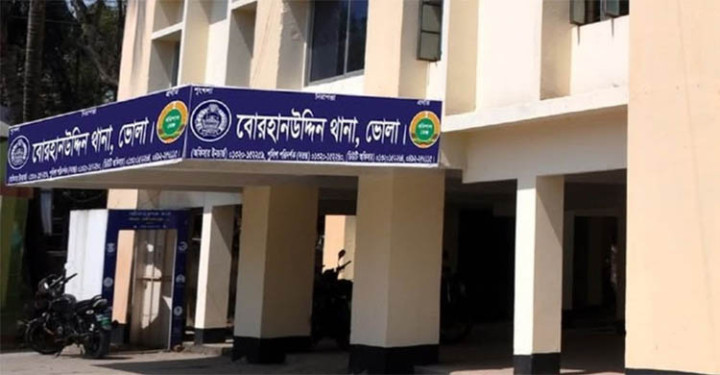 বিদ্যুৎস্পৃষ্টে প্রাণ গেল দুই ভাইয়ের, আশঙ্কজনক অবস্থা বাবার