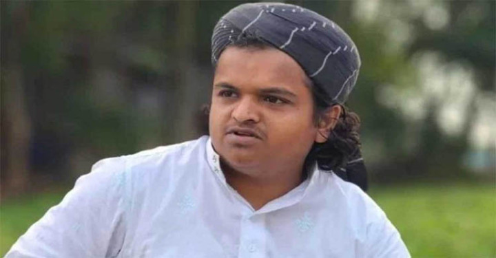 ডাকাতের কবলে রফিকুল ইসলাম মাদানি