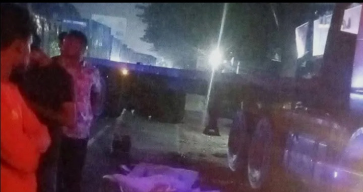 বাস-লরির সংঘর্ষে নিহত ৫