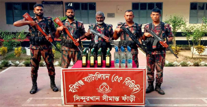 হবিগঞ্জে অভিযানে ভারতীয় গাঁজা ও মদ জব্দ