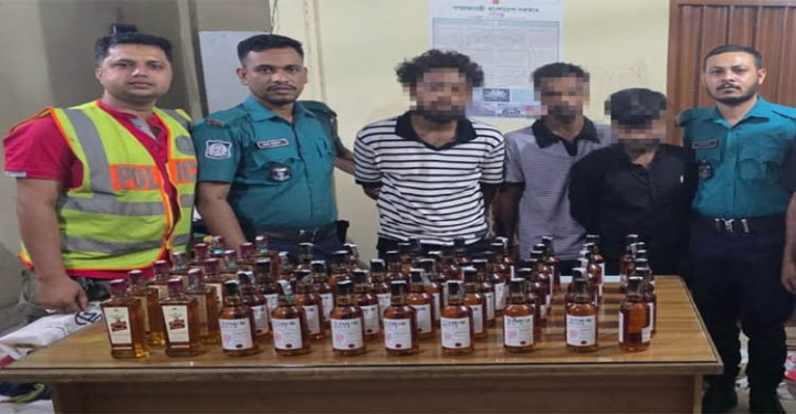 সিলেটে ভারতীয় মদসহ আটক ৩ যুবক