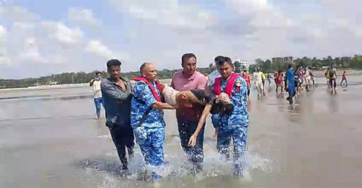 ইনানী সৈকতে নেমে মাদরাসাছাত্রের মৃত্যু, উদ্ধার ১৫